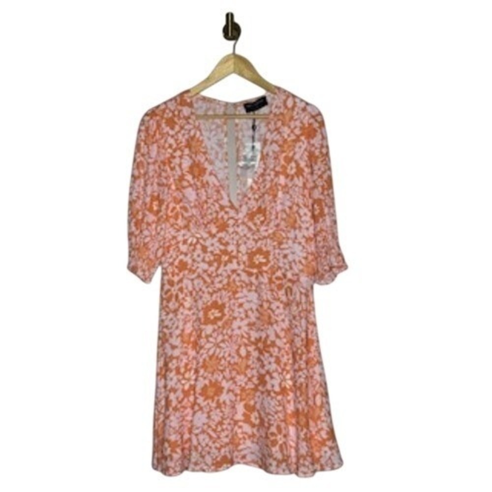 NWT MINKPINK‎ Orange Floral Mini Dress V Neck Button Front Boho Flowy Small